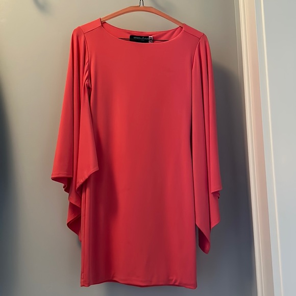 Guess by Marciano Coral Bell Sleeve Mini Dress Size XS - Picture 2 of 5